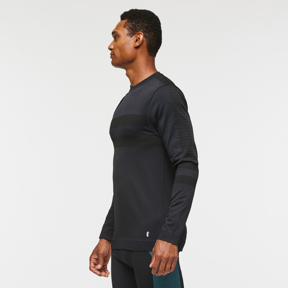 Debajo Seamless Baselayer Crew - Men's - Cotopaxi Black - US 9174