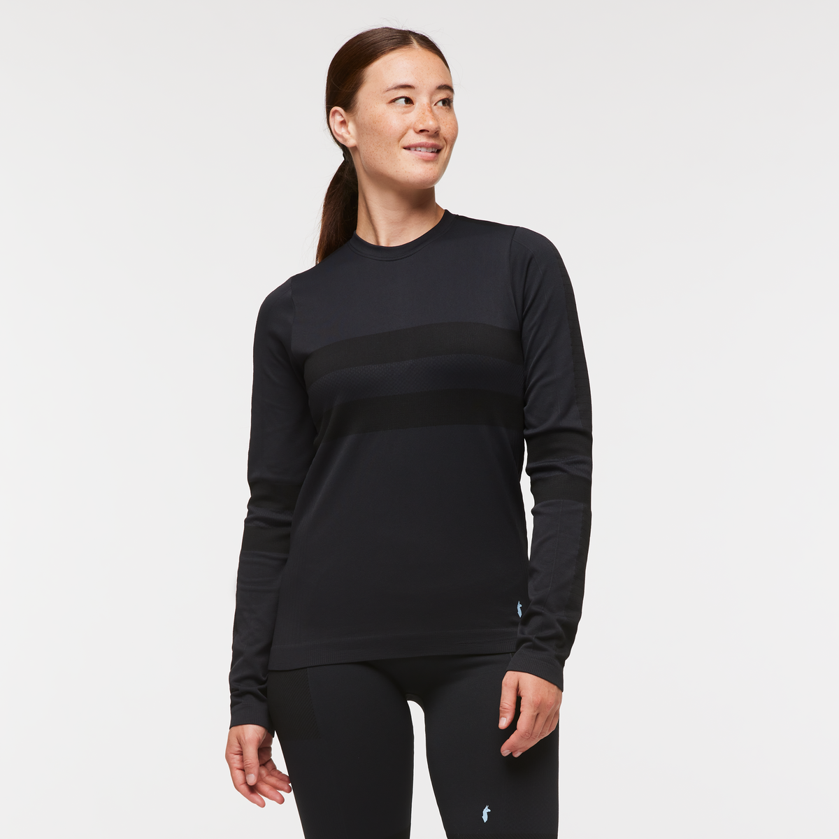 Debajo Seamless Baselayer Crew - Women's - Cotopaxi Black - US 1334