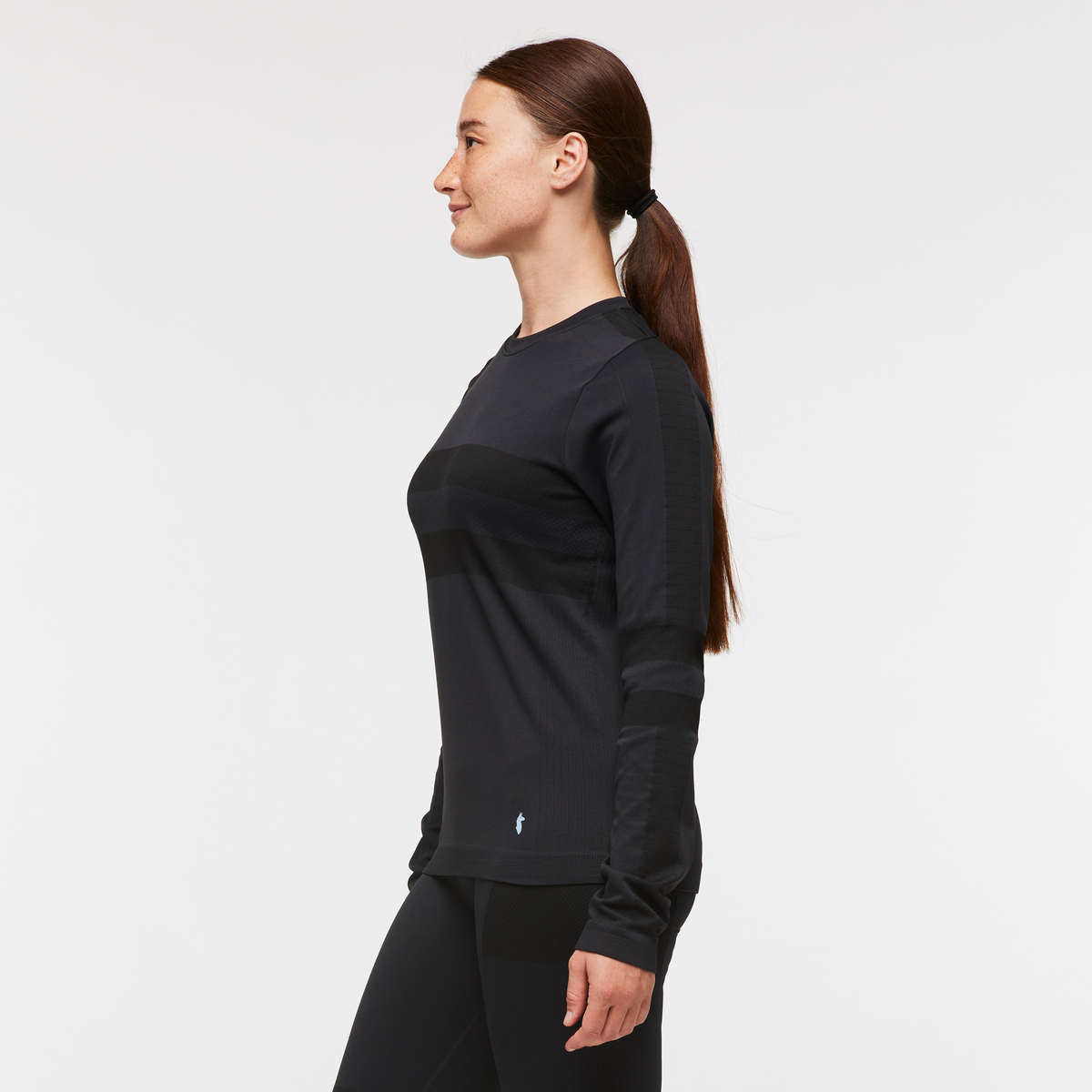 Debajo Seamless Baselayer Crew - Women's - Cotopaxi Black - US 1334