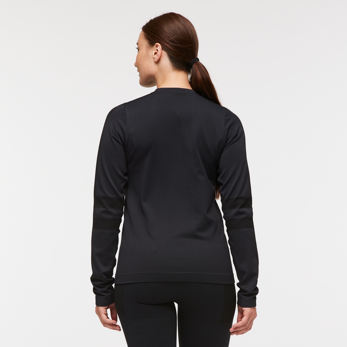 Debajo Seamless Baselayer Crew - Women's - Cotopaxi Black - US 1334