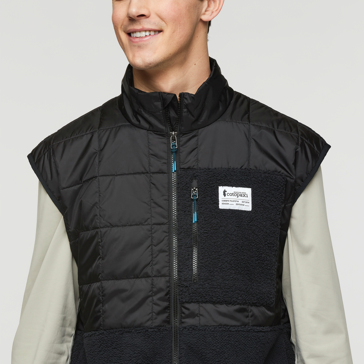Trico Hybrid Vest - Men's - Cotopaxi Black - US 1667