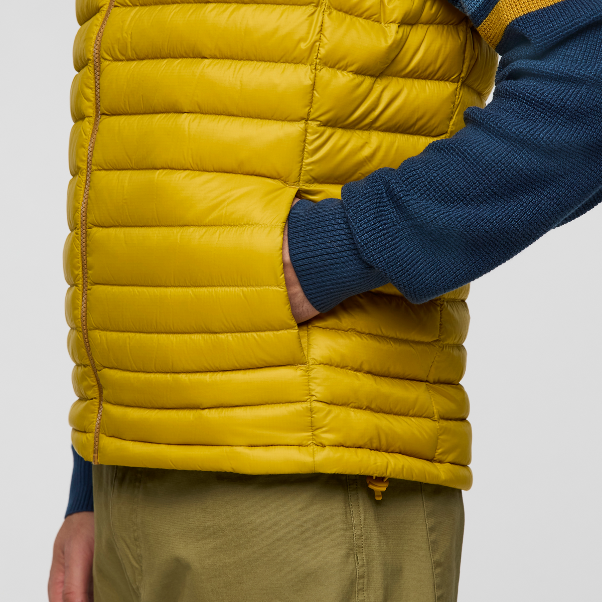 Fuego Down Vest - Men's - Bronze/Gold - US 2724