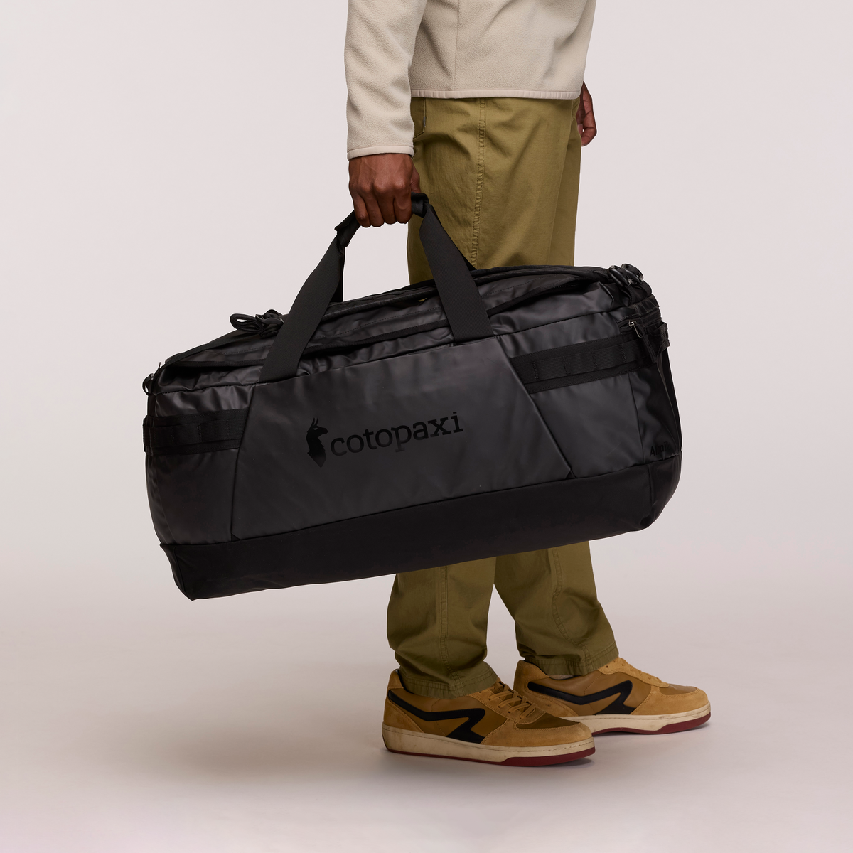 Allpa Getaway 70L Duffel - Cotopaxi Black - US 2183