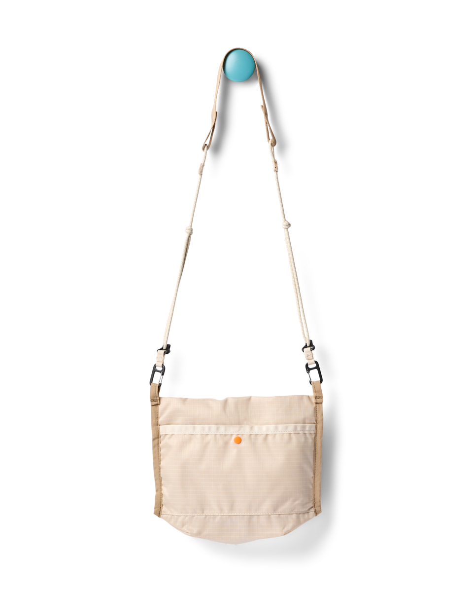 Lista 2L Lightweight Crossbody Bag - Cada Día - Cream - US 5948