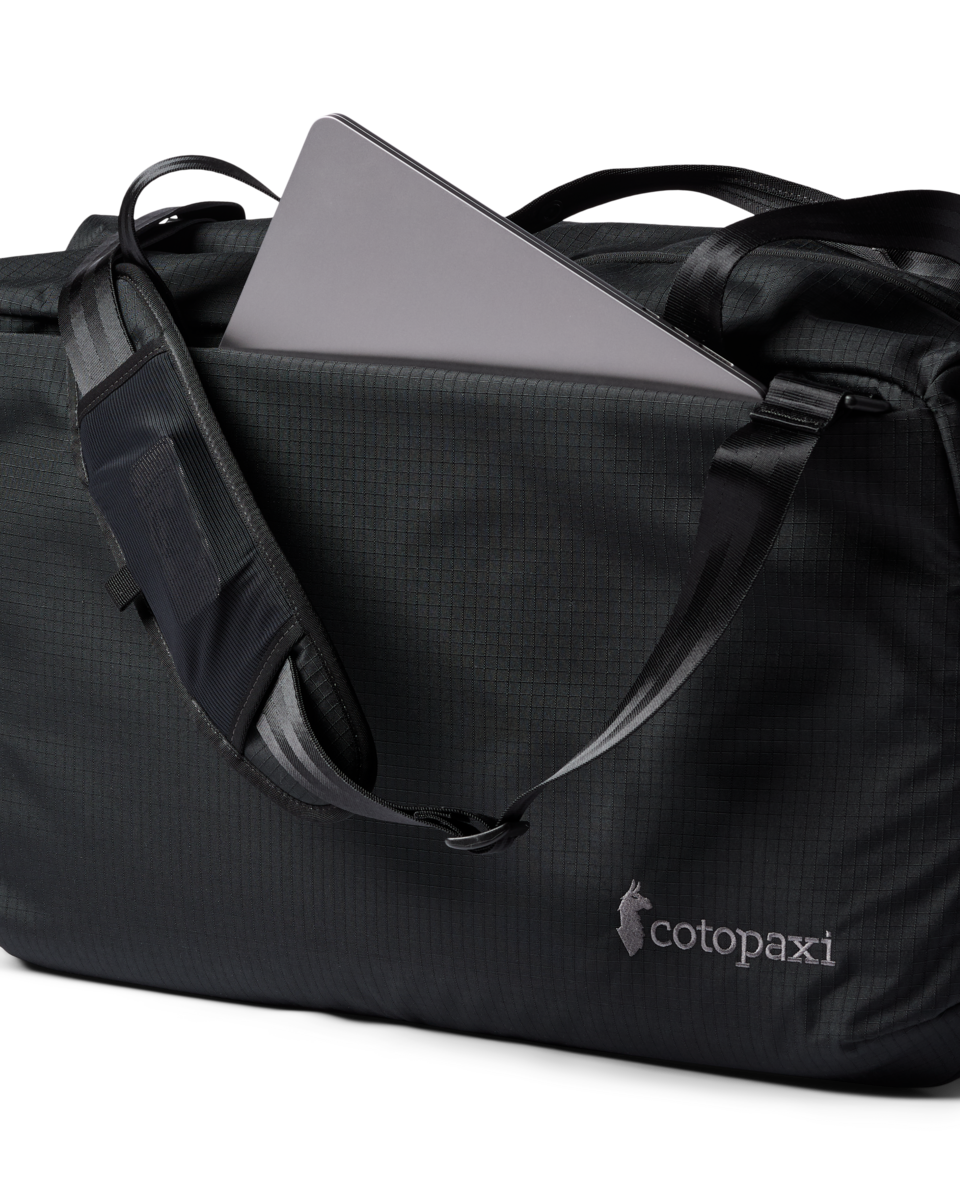 Viaje 45L Travel Duffel - Cotopaxi Black - US 9883