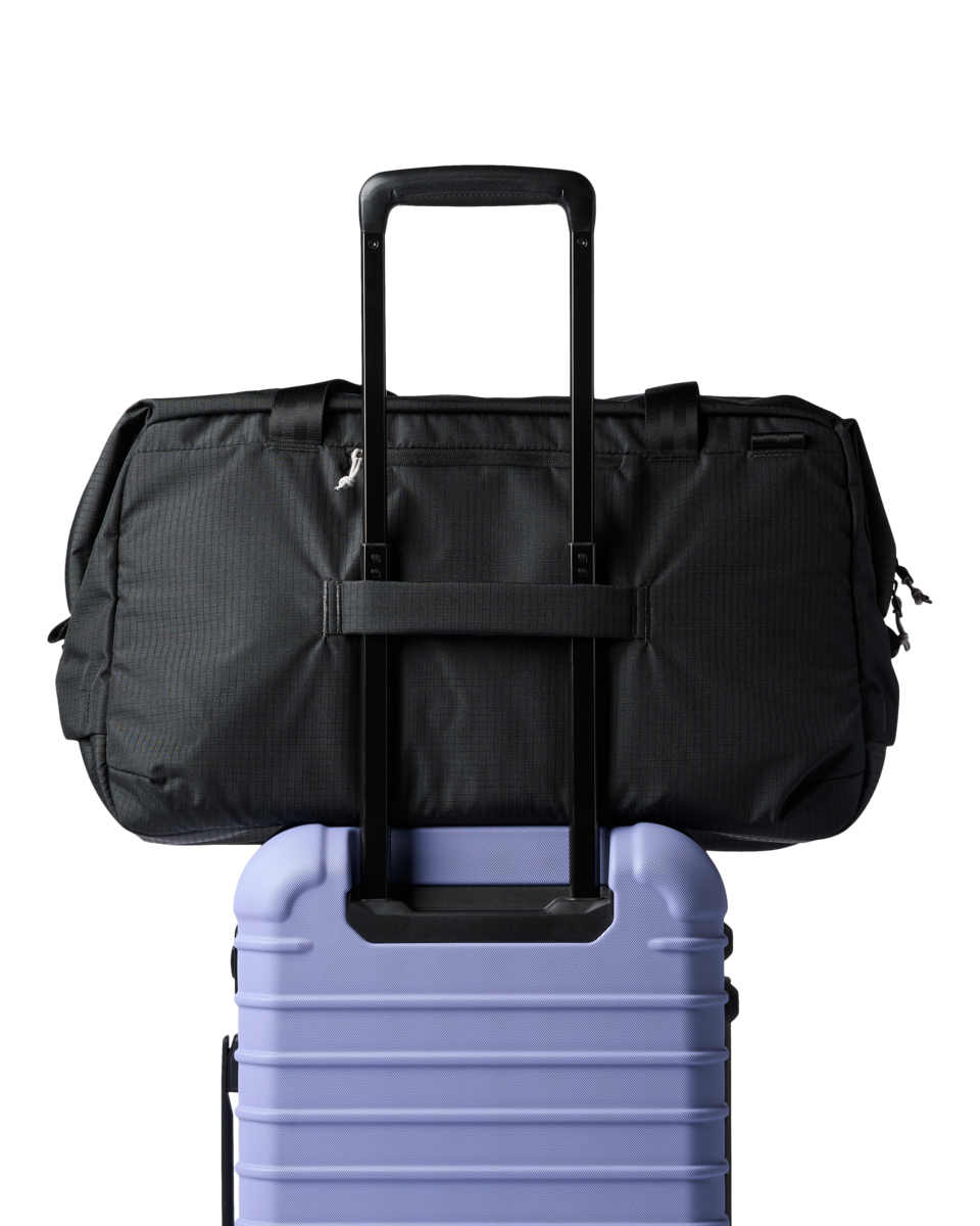 Viaje 45L Travel Duffel - Cotopaxi Black - US 9883