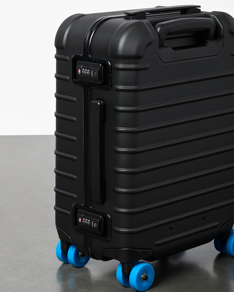 Coraza Suitcase - Carry On - Cotopaxi Black - US 2405
