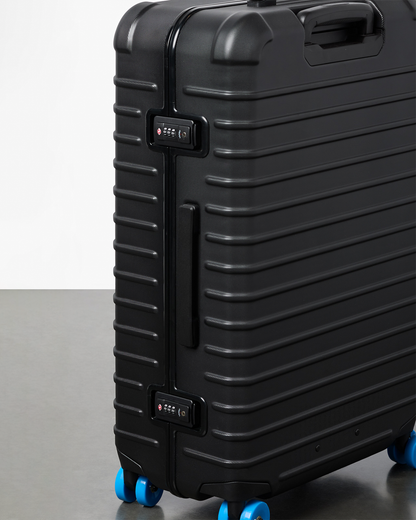 Coraza Suitcase - Medium Checked - Cotopaxi Black - US 1801