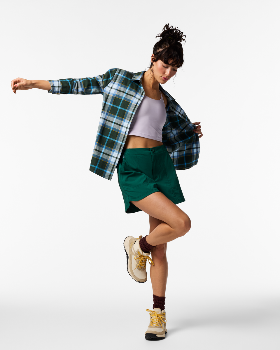 Coraje 4" Tech Short - Women's - Kale - US 1095